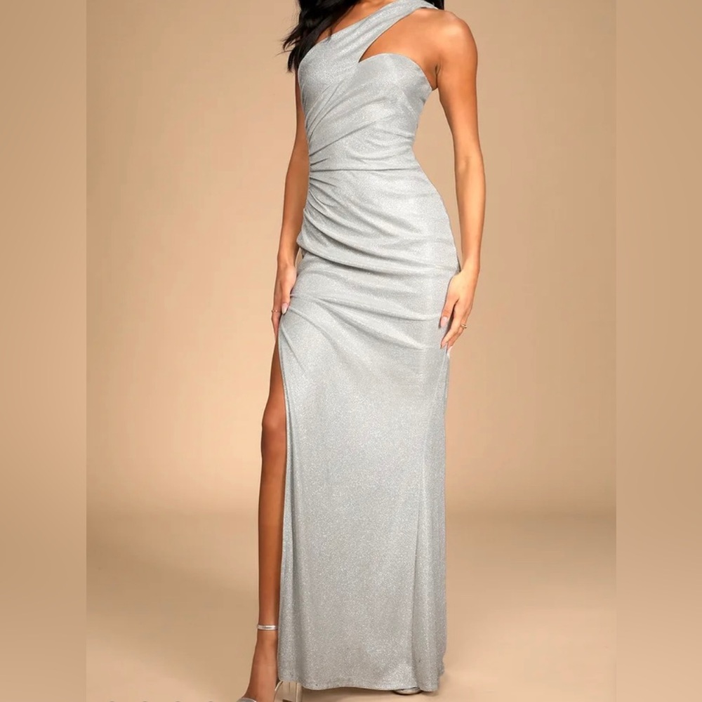 Lulu’s Magic at Midnight Shiny Light Silver One Shoulder Maxi Dress Like New!